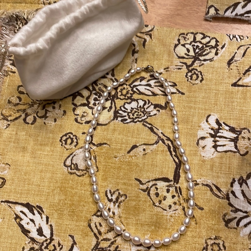 Freshwater pearl necklace
